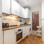 Cozy Apartment In Torrevieja With Swimming Pool Lejlighed Torrevieja